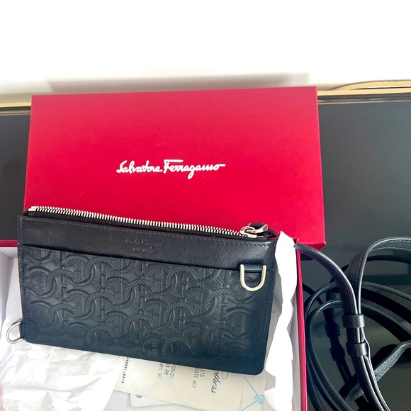 Salvatore Ferragamo Multiple Purpose Wallet BN - Picture 6 of 8